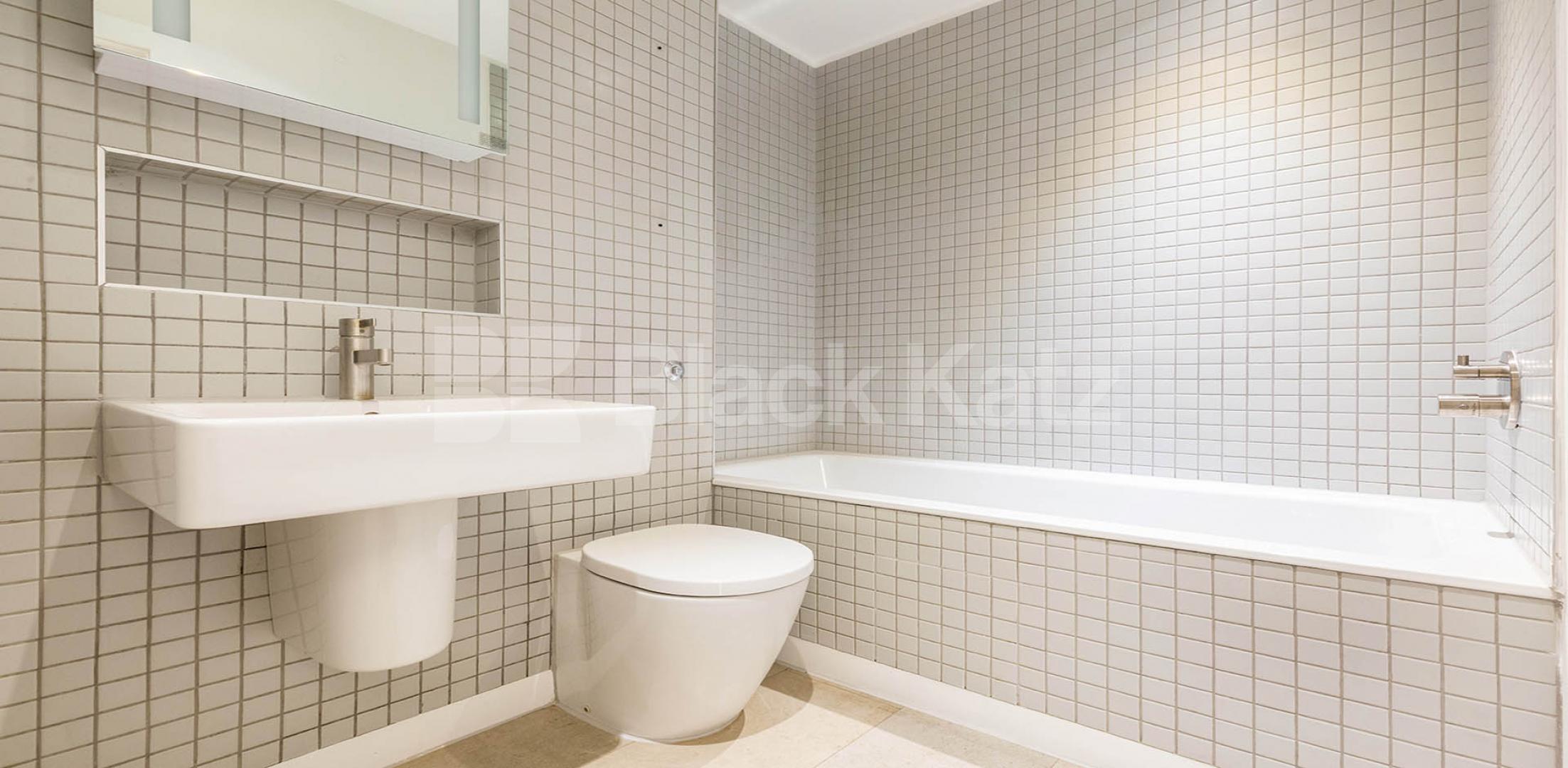 			2 Bedroom, 2 bath, 1 reception Apartment			 TABERNACLE STREET EC2A, OLD STREET - SHOREDITCH - LIVERPOOL STREET